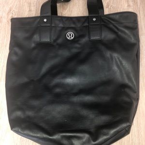 Brand New lulu lemon travel bag